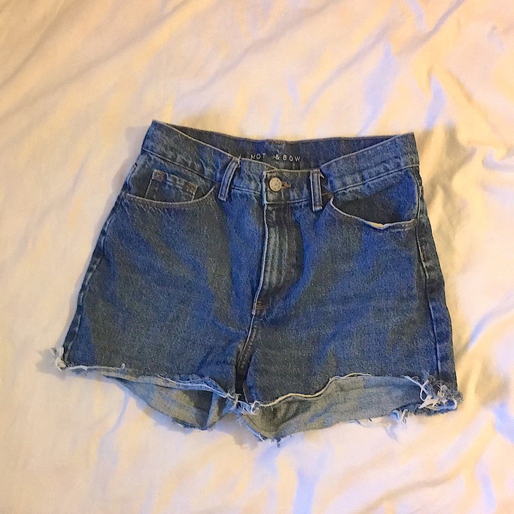 Mott & Bow mom jean cutoff shorts